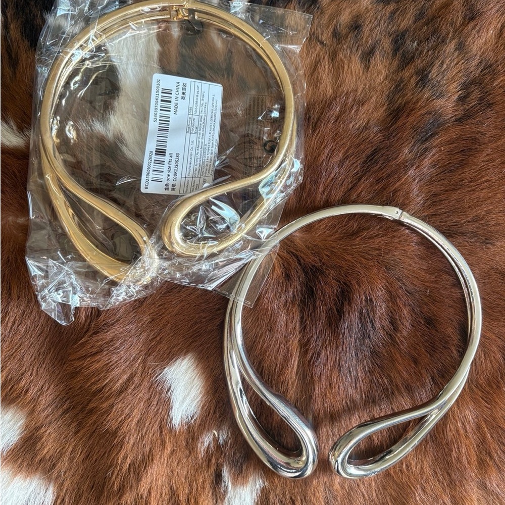 Gold and Silver Metal Necklaces